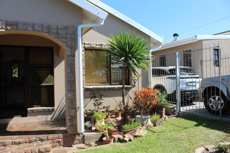 4 Bedroom Property for Sale in Humansdorp Eastern Cape